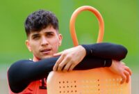 درخواست جنجالی سپاهان، انتقال آریا یوسفی به پرسپولیس را لغو کرد