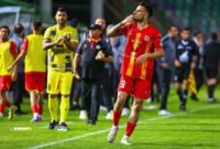 سپاهان در پی شکار گلزن ملی‌پوش پس از ناکامی مقابل پرسپولیس