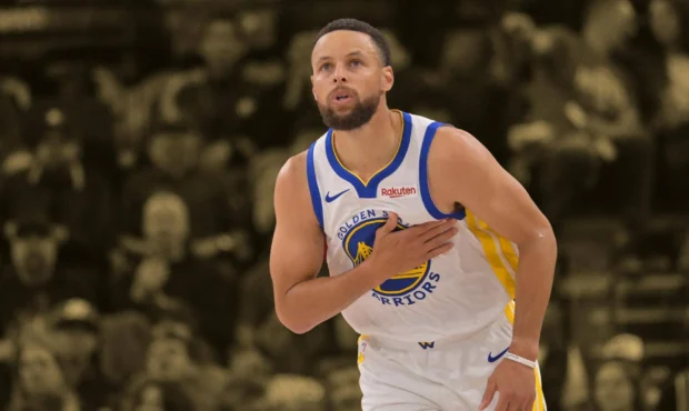 شگفتی‌های بسکتبال NBA: رقابت‌های هیجان‌انگیز لیگ حرفه‌ای آمریکا