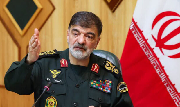 ایران سرافراز: پلیس انقلاب، خدمت به مردم را عبادت می‌شمارد