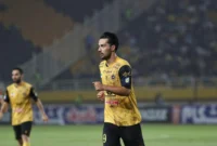 غیبت ۲+۱ بازیکن سپاهان، نویدکیا را در میانه میدان تنها گذاشت