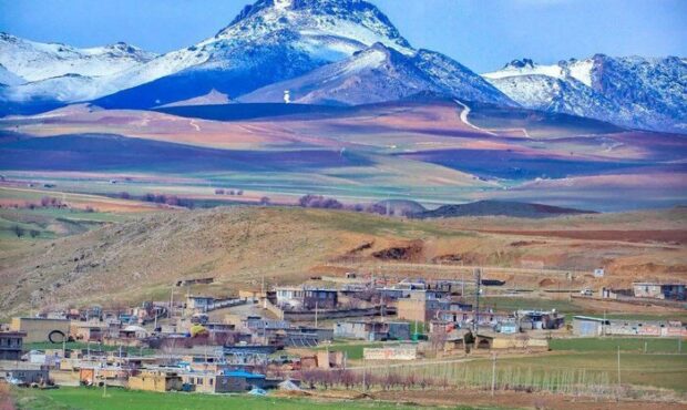 زیویه فقط یک محوطه باستانی نیست؛ بخشی از هویت تاریخی کردستان و ایران است زیویه فقط یک محوطه باستانی نیست؛ بخشی از هویت تاریخی کردستان و ایران است