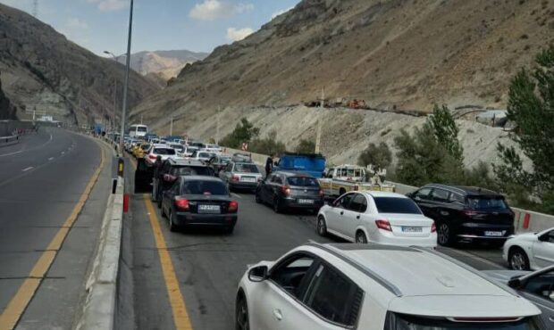 ترافیک سنگین در جاده‌های ورودی تهران و کرج
