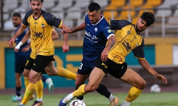 پرسپولیس و استقلال در جذب امین حزباوی ناکام ماندند؛ او به سپاهان ادامه میدهد پرسپولیس و استقلال در جذب امین حزباوی ناکام ماندند؛ او به سپاهان ادامه میدهد