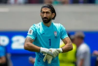 “اگر سرباز شوم، دلار ۱۰ هزار تومان ارزان می‌شود؛ فردا آماده‌ام!”
