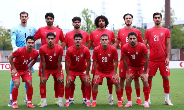 امیر قلعه‌نویی، جوانان مستعد را نادیده نگیرید!