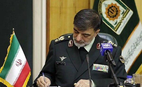 تبریک فرمانده انتظامی به قهرمانان کشتی آزاد و فرنگی امید ایران در مسابقات جهانی